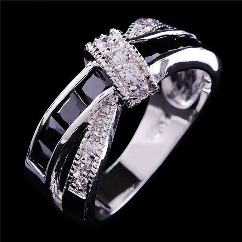 Trendy Women Rings with Brilliant Cubic Zirconia Luxury Engagement Rings Fashion Wedding Party Jewelry