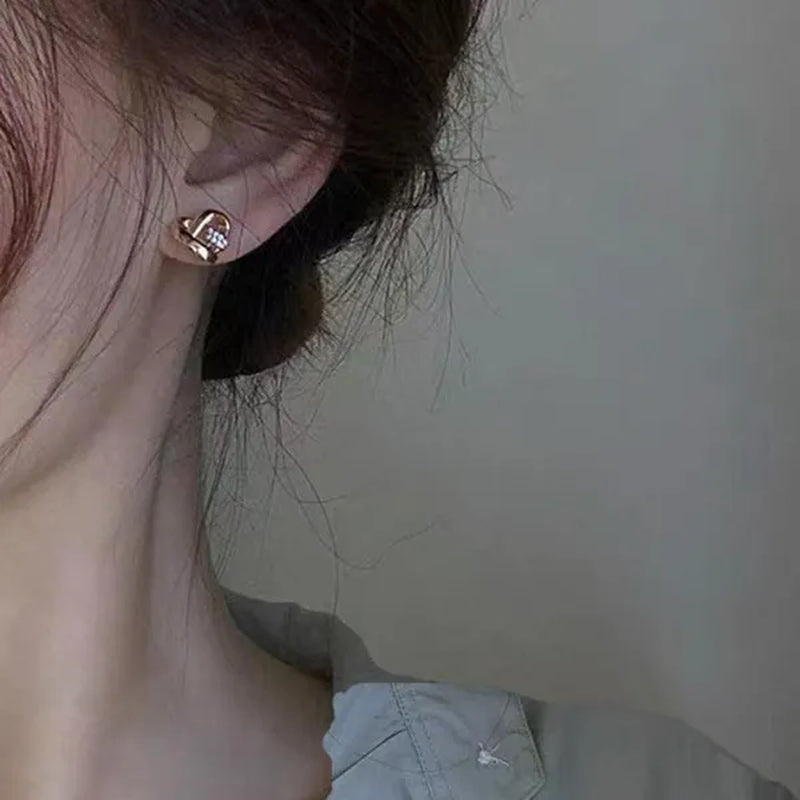 Personality Fashion Heart Knot Diamond Gold Stud Earrings for Women Daily Casual Statement Jewelry