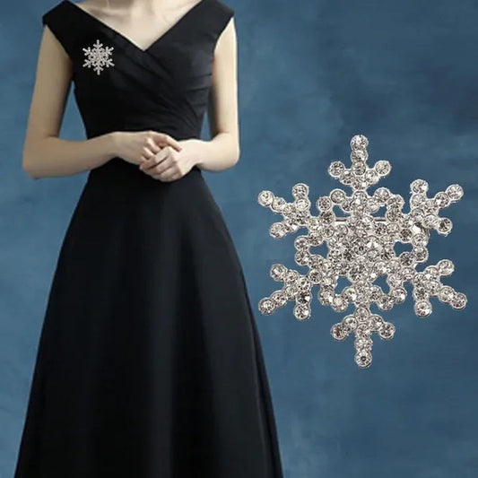 Christmas Charming Water Diamond Diamond Christmas SnowFlake Brooch Christmas Gift.
