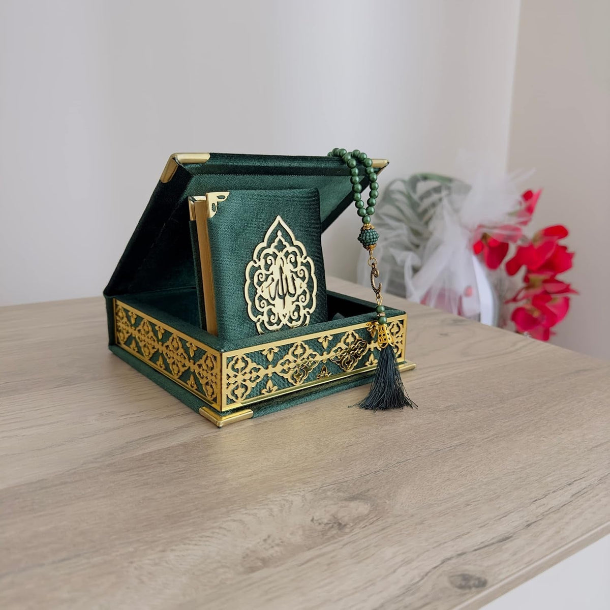 Velvet Covered Quran Tasbeeh Islamic Gift Set | Holy Prayer Beads Wooden Box Birthday, Wedding Islam Graduation Muslim Favor Eid, Ramadan (Green), Small Size / (6 X 6 In) Box-(3.8 4.85