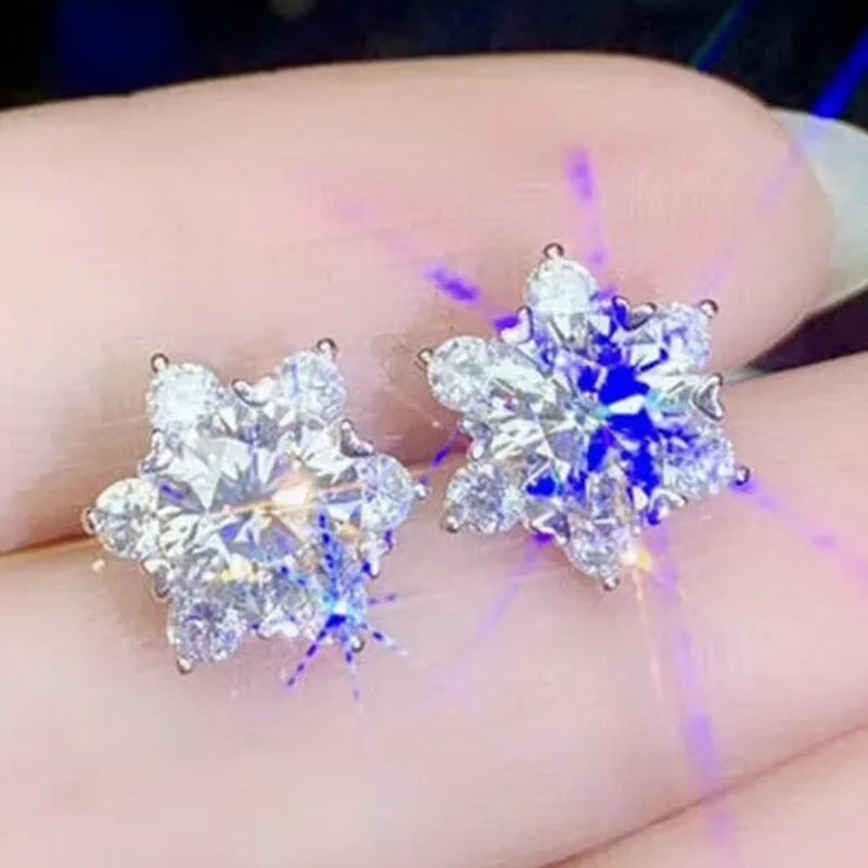 Exquisite Fashion Silver Plated Snowflake Lab Diamond Wedding Stud Earrings for Women Elegant Anniversary Party Christmas Gifts Jewelry