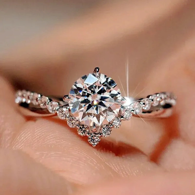 Luxury Bride Jewelry Trendy 925 Sterling Silver Criss Cross Ring White Sapphire Eternity Diamond Engagement Rings for Women Wedding Accessories Anniversary Party Gift