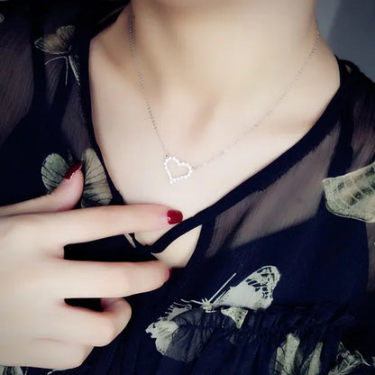 Luxury 925 Sterling Silver Heart-shaped Diamond Pendant Necklace Women Shiny Silver Chain Clavicle Fashion Jewelry Gift for Girl (100% Pure Silver)