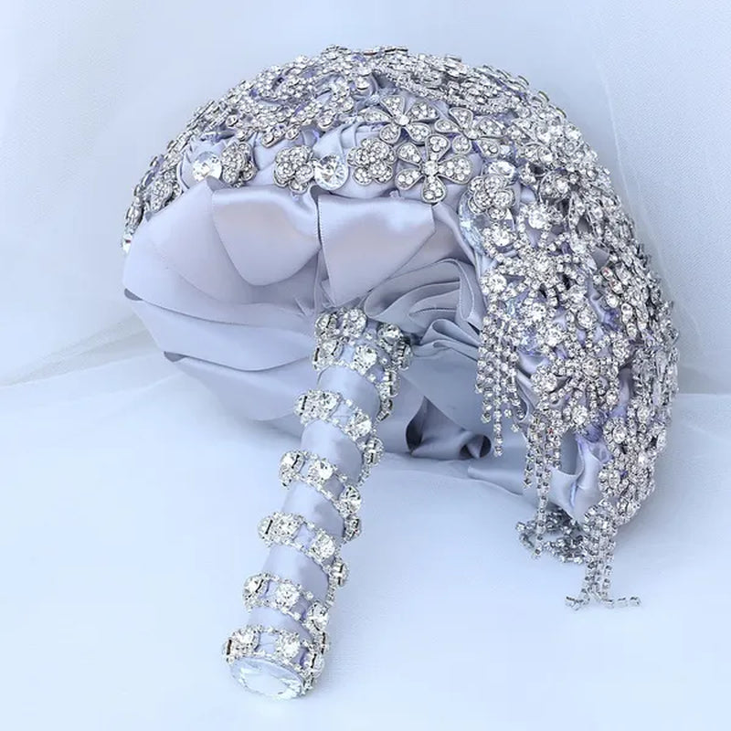 18CM High-end Luxury Full Diamond Bridal Bouquet Silver Rhinestone Brooch Tassel Wedding Flower Bouquet Handmade Bridesmaid Holding Flowers