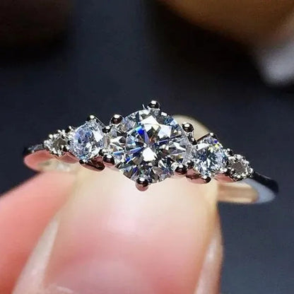 Luxury Women's Fashion Silver Color Ring Round Cut Cubic Zirconia Engagement Party Wedding Promise Rings Anniversary Gifts