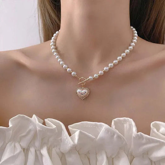 Korean Elegant Pearl Beads Necklace for Women Ladies Fashion Rhinestone Shell Heart Pendent Necklace Choker Jewelry