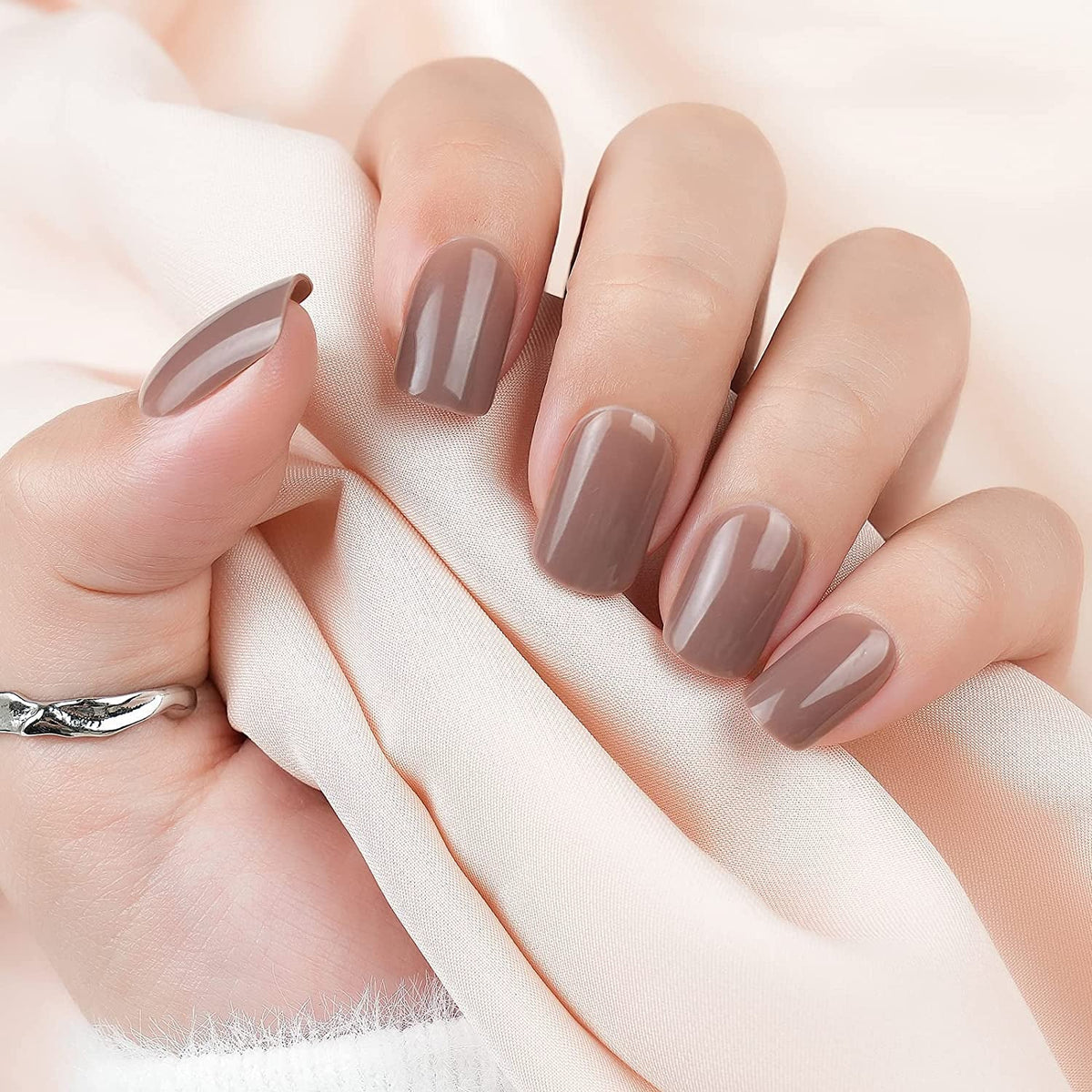 White Press on Nails Short,  Square Solid Color Fake Nails with Glue, Reusable & Natural Acrylic False Nails Stick on Nails for Women Girls Gift, Gel Nail Kit, 24pcs