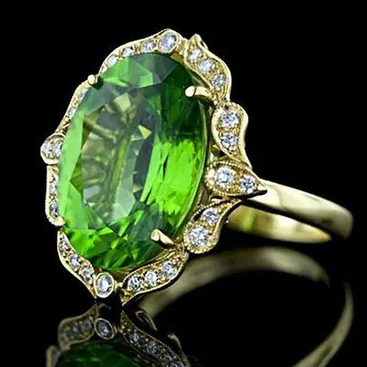 Luxury Elegant Ladies Plated Gold Oval Cut Emerald Green Gemstone Engagement Ring for Women Vintage Finger Ring Party Accessory Gift
