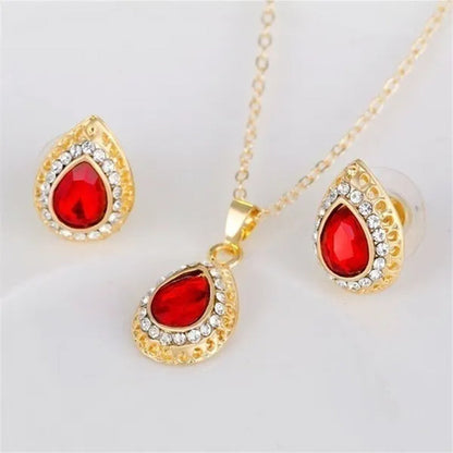 4 Pcs / Set of Luxury Sapphire Princess Crown Necklace Set European and American Bride Engagement Ring Earrings Pendant Beautiful 18K Rose Gold Diamond Wedding Jewelry Set