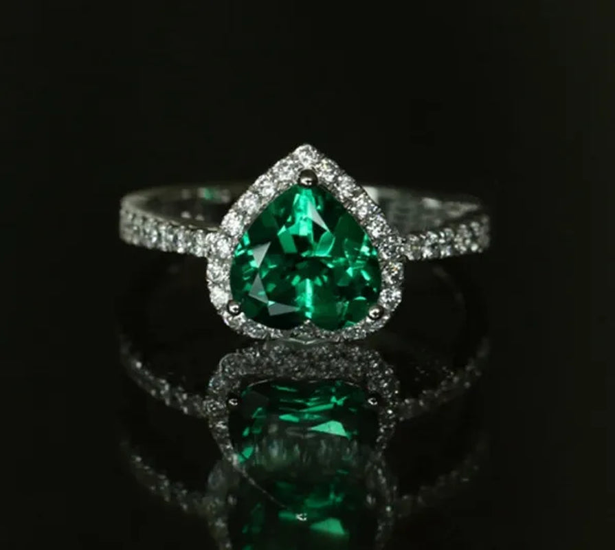 NEW 925 Sterling Silver Green Heart AAA CZ Czircon Lady Wedding Ring