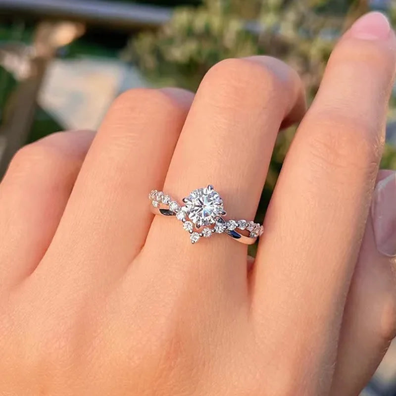 Luxury Bride Jewelry Trendy 925 Sterling Silver Criss Cross Ring White Sapphire Eternity Diamond Engagement Rings for Women Wedding Accessories Anniversary Party Gift