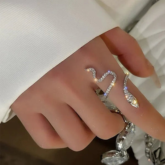 Fashion Exquisite Sterling Flash Diamond Micro Set Women's Snake Diamond Ring Bride Princess Engagement Ring Jewelry