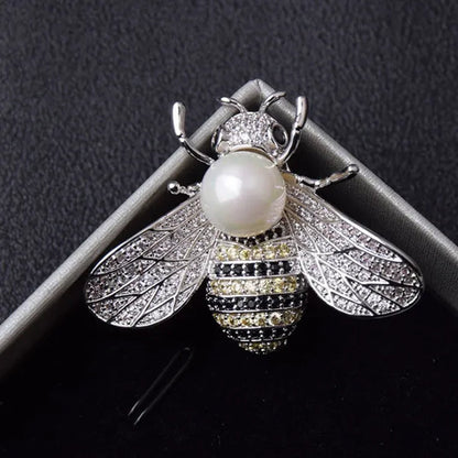 New Brand Design Insect Series Brooch Women Delicate Little Bee Brooches Crystal Rhinestone Pin Brooch Jewelry Gifts For Girl