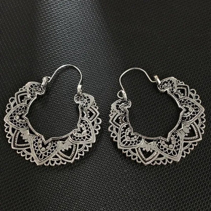 2023 new vintage fashion ladies bohemian 925 silver petal heart-shaped metal totem earrings earrings large hoop earrings glamorous bridal wedding engagement earrings anniversary birthday party gift jewelry 1 pair