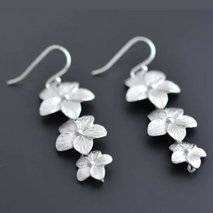 Simple Silver Color small white flower shape pendant engagement anniversary Earrings