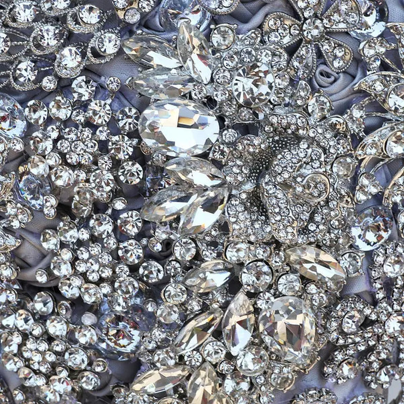 18CM High-end Luxury Full Diamond Bridal Bouquet Silver Rhinestone Brooch Tassel Wedding Flower Bouquet Handmade Bridesmaid Holding Flowers