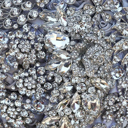 18CM High-end Luxury Full Diamond Bridal Bouquet Silver Rhinestone Brooch Tassel Wedding Flower Bouquet Handmade Bridesmaid Holding Flowers