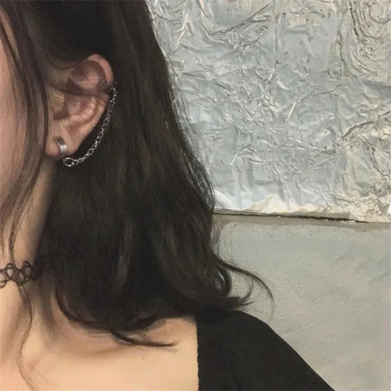 New Super Cool Dark Simple Chain One-Piece Ear Bone Clip Male and Female Jumper Earrings
