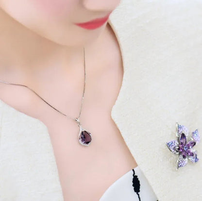 Fashionable and Noble 925 Pure Silver Diamond Lady Necklace Long Pendant Elegant Natural Amethyst Clavicle Chain