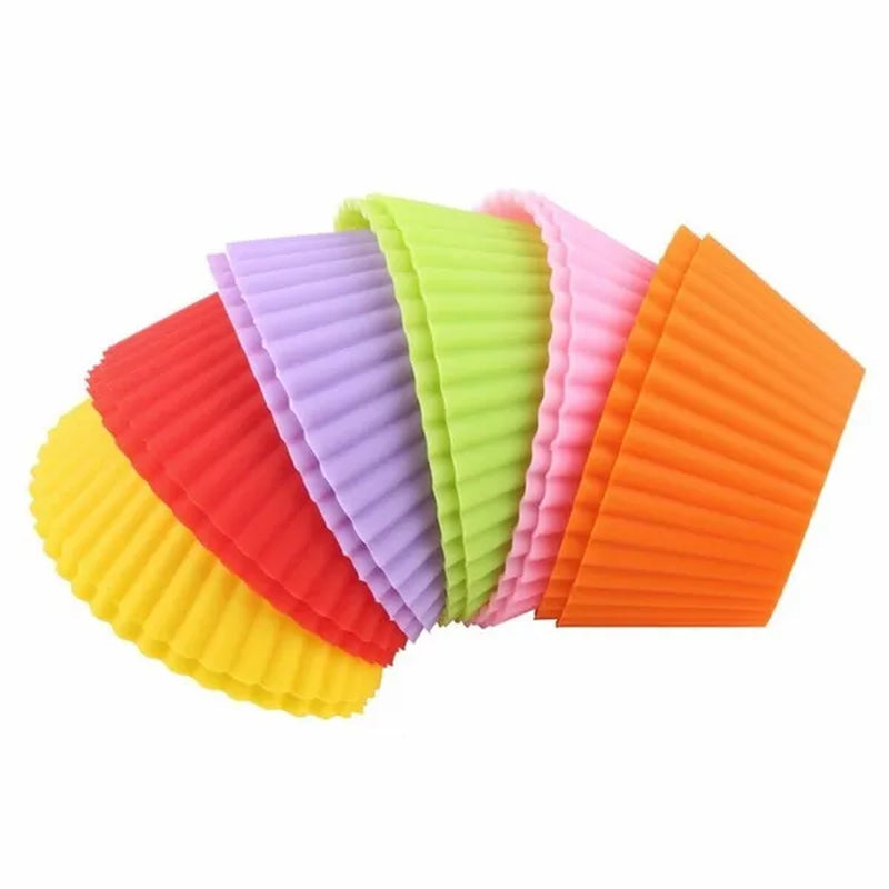 12PCS silicone muffin cups, silicone molds in the form of baking cups for kitchen baking tools, cakes and muffin pans (random color)