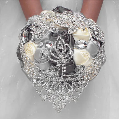 21CM Luxury Crystal Brooch Bridesmaid Bridal Bouquet Shiny Rhinestone Tassel Wedding Flower Bouquet Ribbon Silk Rose Artificial Flower Wedding Supplies