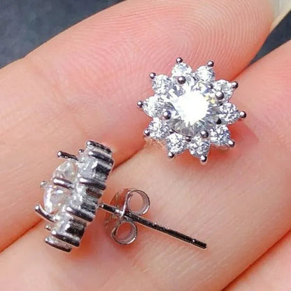 Cute Exquisite Silver Plated Snowflake Stud Earrings Lab Diamond Earrings Bride's Engagement Anniversary Earrings
