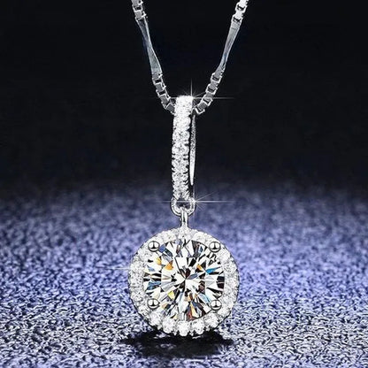 Exquisite Fashion 2ct Moissanite Solitaire Pendant Necklace for Bridal Engagement Wedding Women Necklace