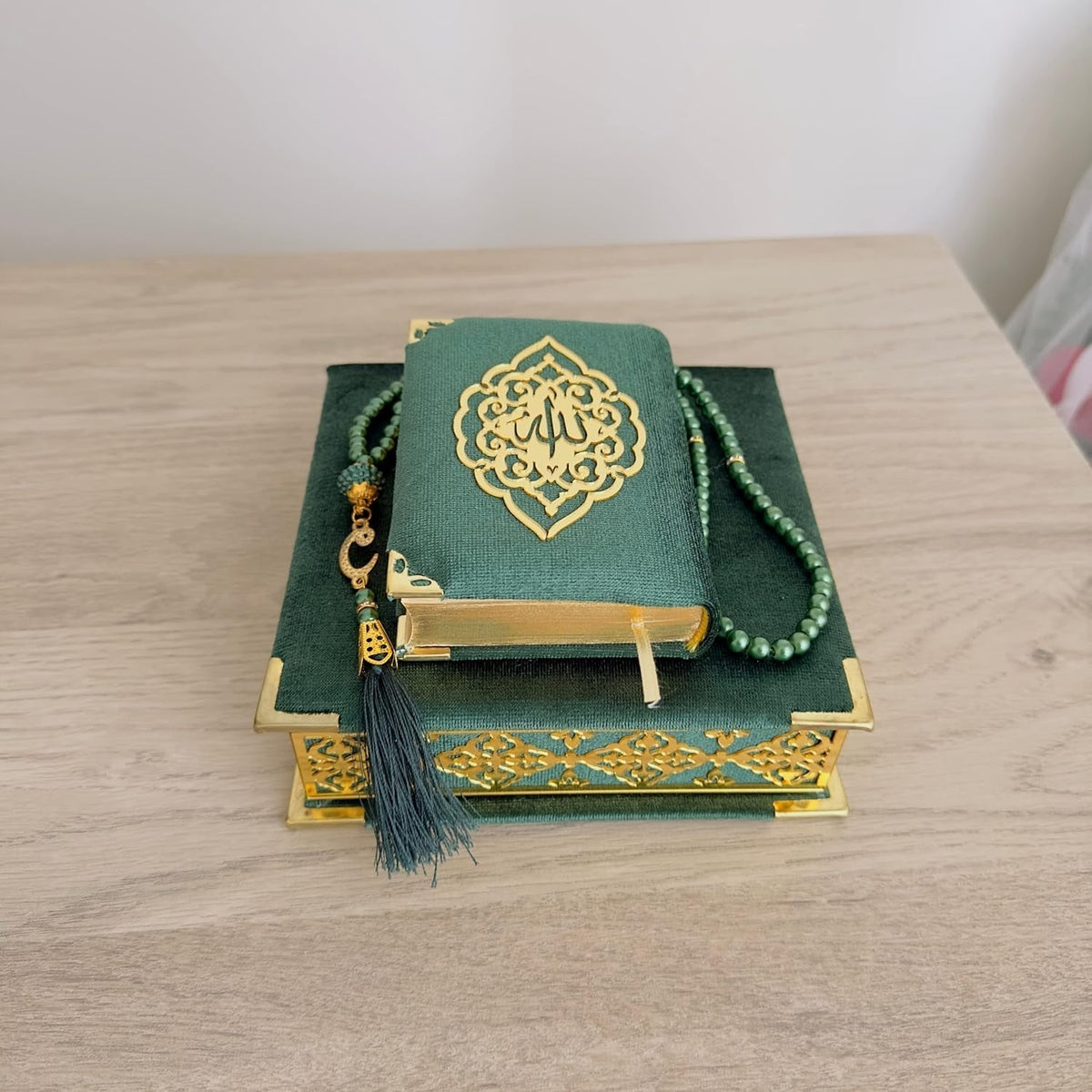 Velvet Covered Quran Tasbeeh Islamic Gift Set | Holy Prayer Beads Wooden Box Birthday, Wedding Islam Graduation Muslim Favor Eid, Ramadan (Green), Small Size / (6 X 6 In) Box-(3.8 4.85