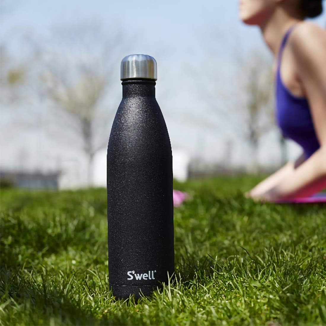 Stainless Steel Water Bottle, 17Oz, Onyx, Triple Layered Vacuum-Insulated Containers Keeps Drinks Cold for 36 Hours and Hot for 18, BPA Free, Perfect for on the Go