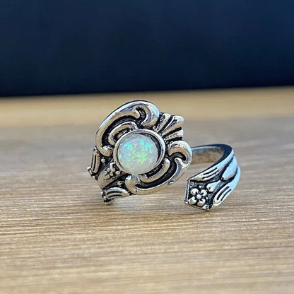 Adjustable Wrap around Moonstone Spoon Ring, Flower ring, Victoria Flower Spoon Ring, Boho Jewelry, Silver Bohemian ring