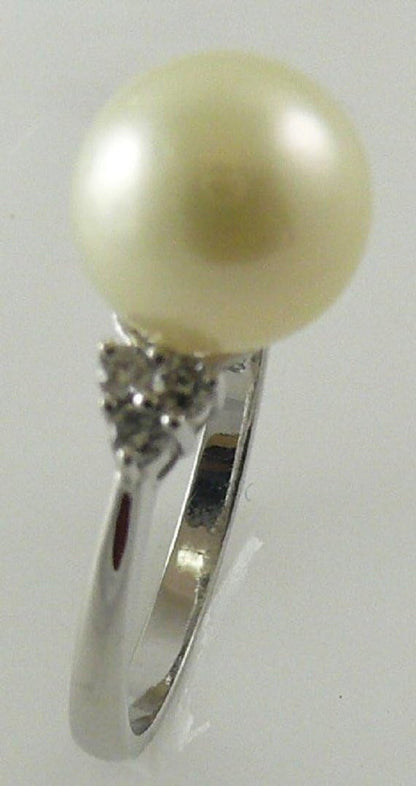 South Sea Creamy White 10Mm Pearl Ring 18K White Gold and Diamonds