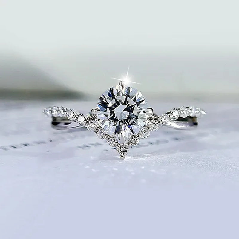 Fashion Accessories Gorgeous 925 Sterling Silver White Sapphire Round Cut Moissanite Diamond Ring Elegant Bride Wedding Jewelry for Women Rings Engagement Anniversary Party Band Gift Size 4-12 Bague Femme