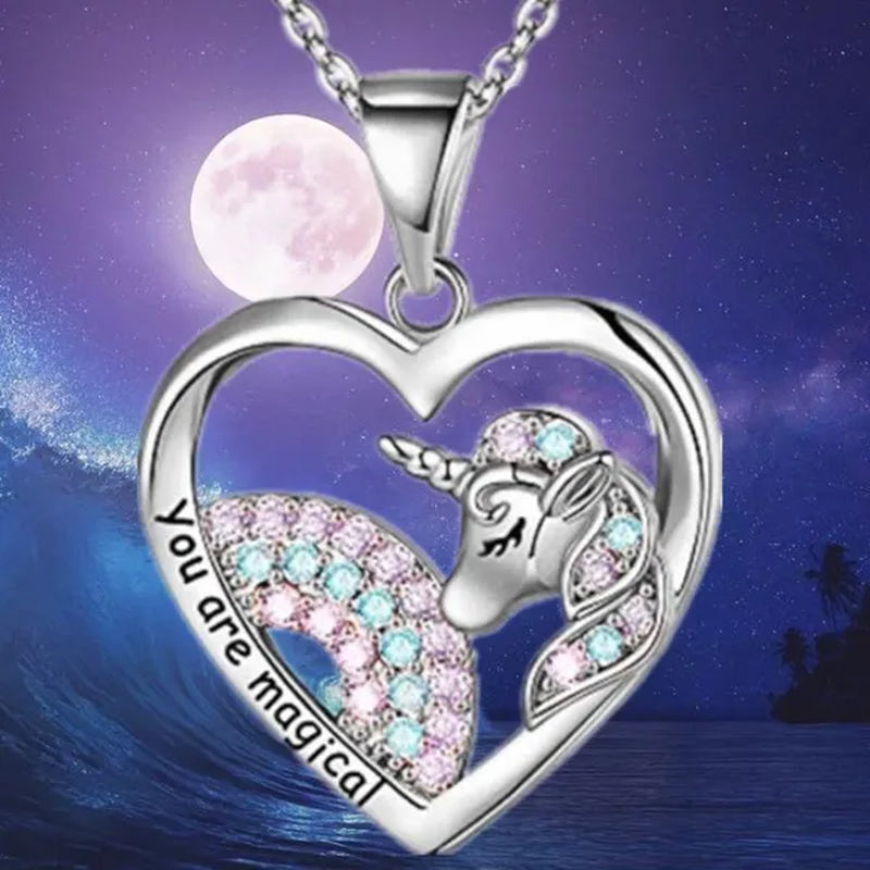 Elegant Fashion Creativity Rainbow Unicorn Necklace Rose Gold Heart-shaped Animal Pendant Necklace Engagement Necklace Women's Animal Jewelry Fashion Accessories Party Anniversary Gift