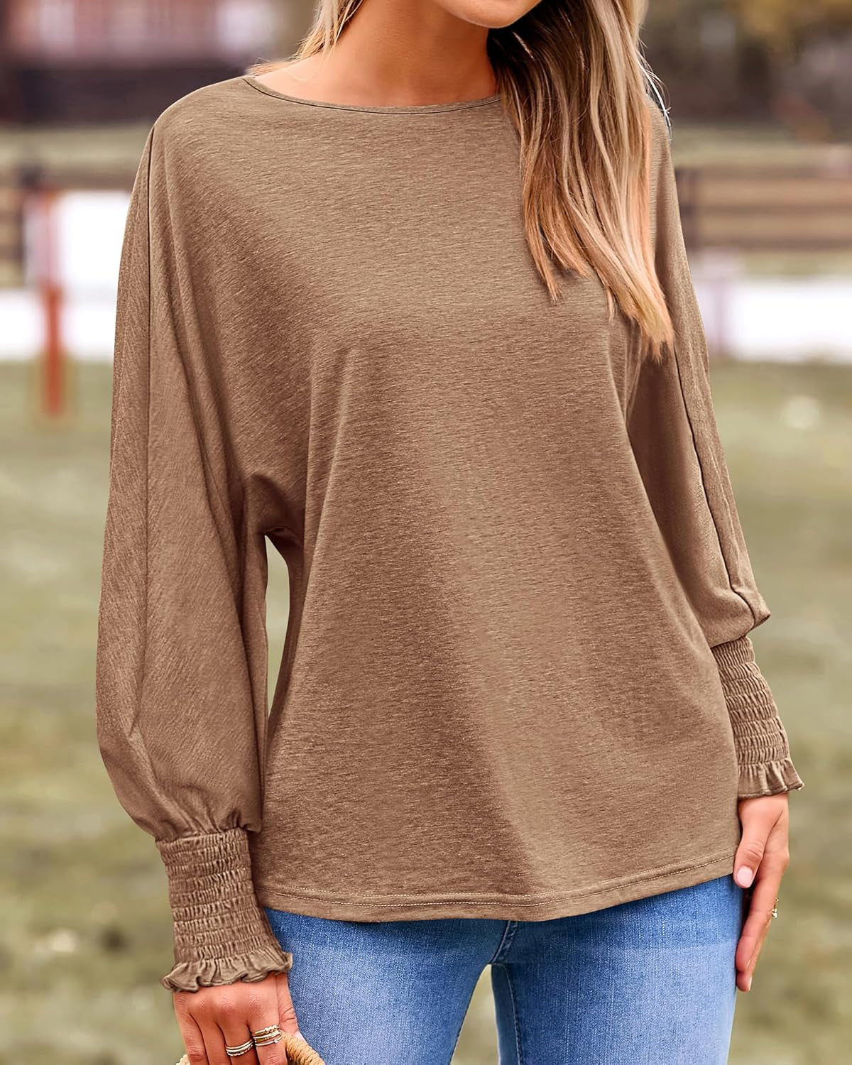 Womens Long Sleeve Tops Fall Outfits 2024 Dressy Casual Crew Neck Tee Shirts Smocked Loose Top Tunic Blouse