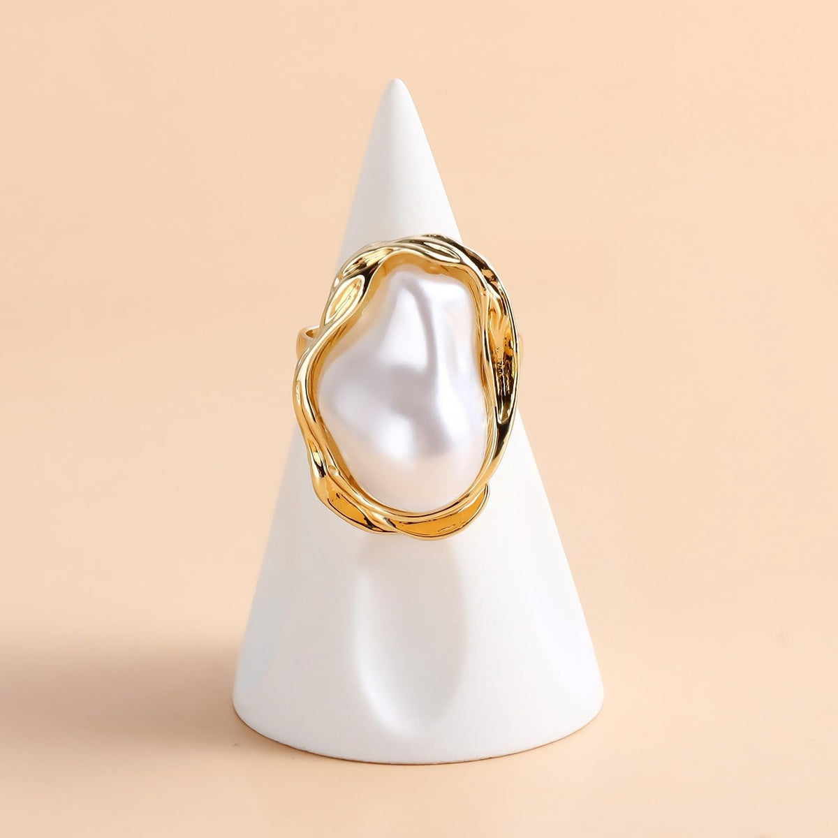 Baroque Pearl Ring for Women - Adjustable Irregularity Statement Ring - Vintage White Big Faux Pearl Finger Ring - Fashion Wedding Jewelry