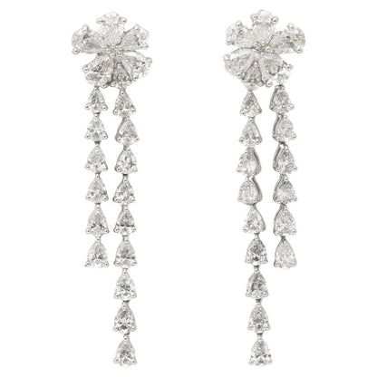 https://a.1stdibscdn.com/diamond-flower-drop-earring-for-sale/j_415/j_175216221667918890780/j_17521622_1667918891740_bg_processed.jpg?width=768