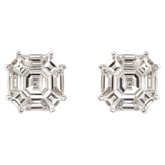 https://a.1stdibscdn.com/asscher-cut-stud-earrings-illusion-set-for-sale/j_415/j_180651721672243219318/j_18065172_1672243220201_bg_processed.jpg
