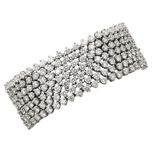 https://a.1stdibscdn.com/diamond-bracelet-for-sale/j_415/j_278656221763050881906/j_27865622_1763050882867_bg_processed.jpg
